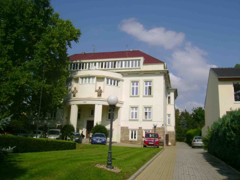 falatov3.jpg